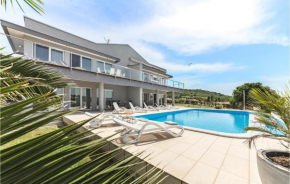 Amazing Apartment In Banjole With House Sea View
